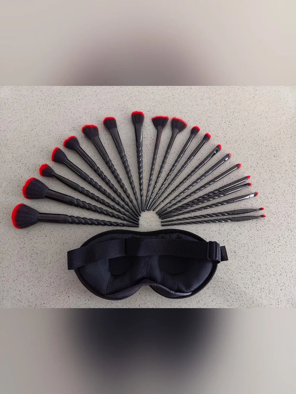 20 Piece Black and Red Makeup Brush Set with Travel Eye Mask